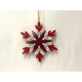 Paper qulling ornament, snowflake red tone